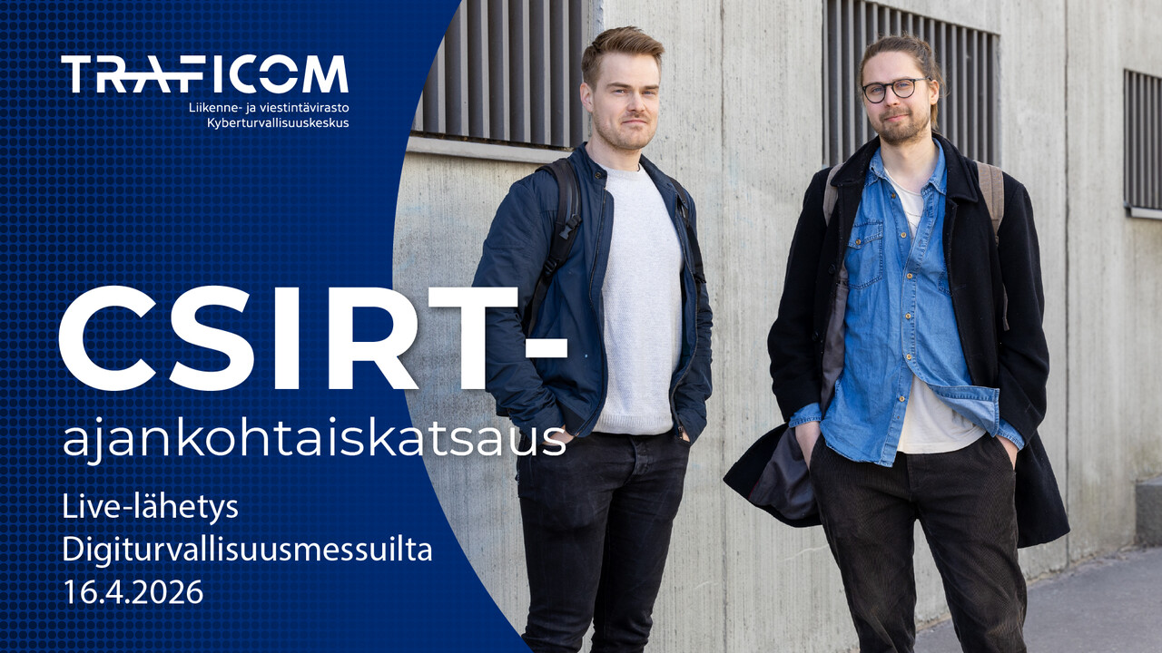 Kyberturvallisuuskeskuksen Matias Mesiä ja Samuli Könönen seisoskelevat rennosti Itä-Pasilan rouheiden betoniseinien keskellä, kevättakit päällä ja reput selässä.